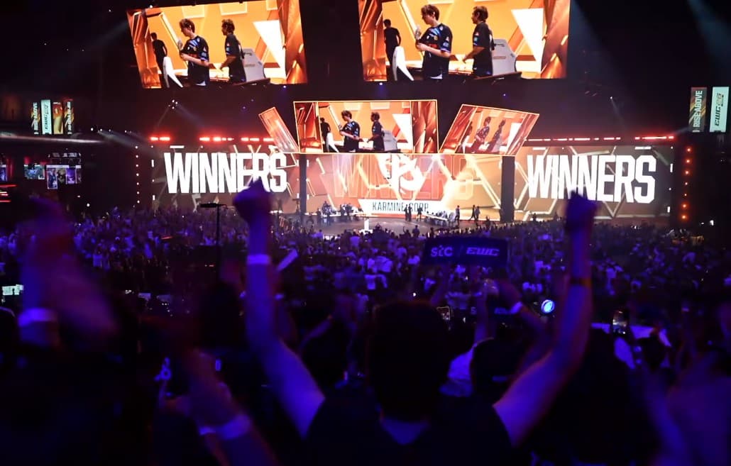 Karmine Corp Defeats T1, Reaches the LoL EWC Finals